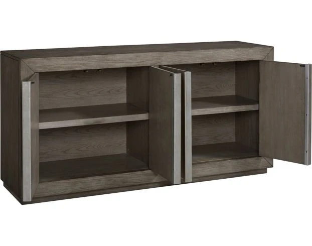 Ashley Anibecca Server 3 Ashley Anibecca Server - Image 3