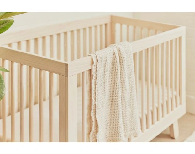 Million Dollar Baby Hudson 3-in-1 Convertible Crib 6 Million Dollar Baby Hudson 3-in-1 Convertible Crib - Image 6