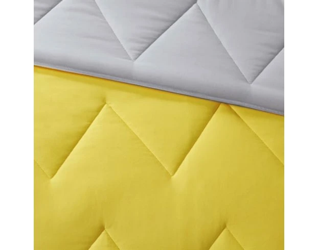 Hampton Hill Trixie Yellow 3-Piece Full/Queen Comforter Set 4 Hampton Hill Trixie Yellow 3-Piece Full/Queen Comforter Set - Image 4
