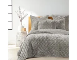 Levtex Umbria Velvet King Quilt 6 Levtex Umbria Velvet King Quilt -Ashley LTEX702528 C