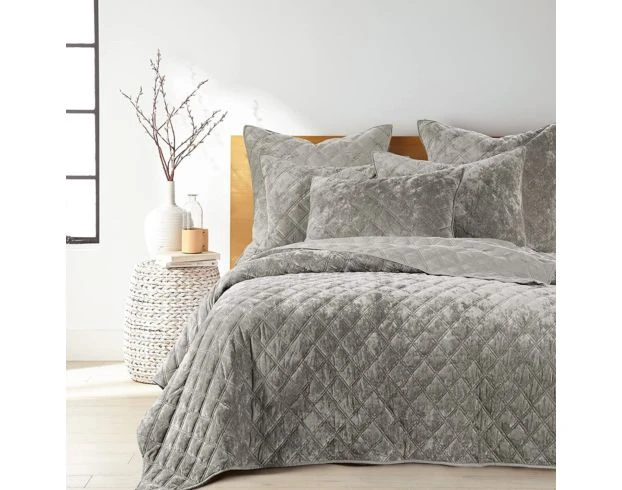 Levtex Umbria Velvet King Quilt 3 Levtex Umbria Velvet King Quilt - Image 3